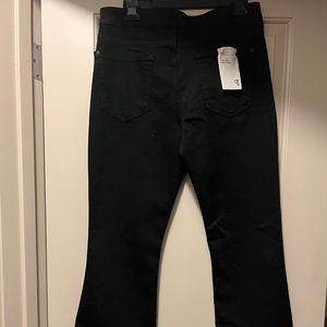 Anthropology low rise icon flare jeans. Very soft and comfortable